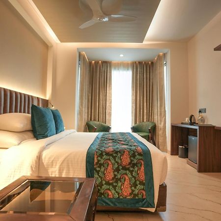 Rj Hotel - Managed By Atithi House Greater Noida Extérieur photo
